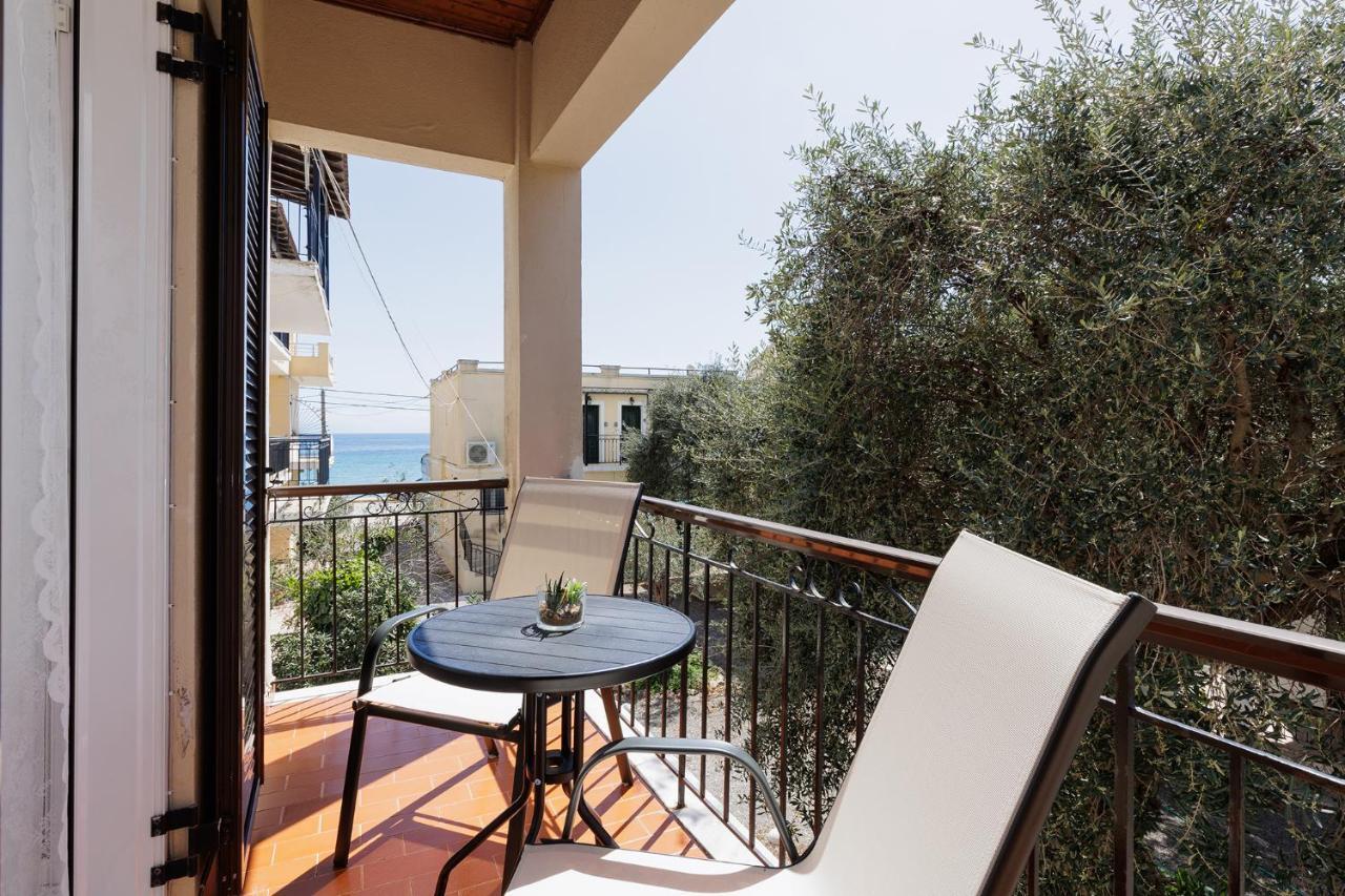 The Island Life Apartments By Konnect, Ipsos Beach Ypsos Exterior foto