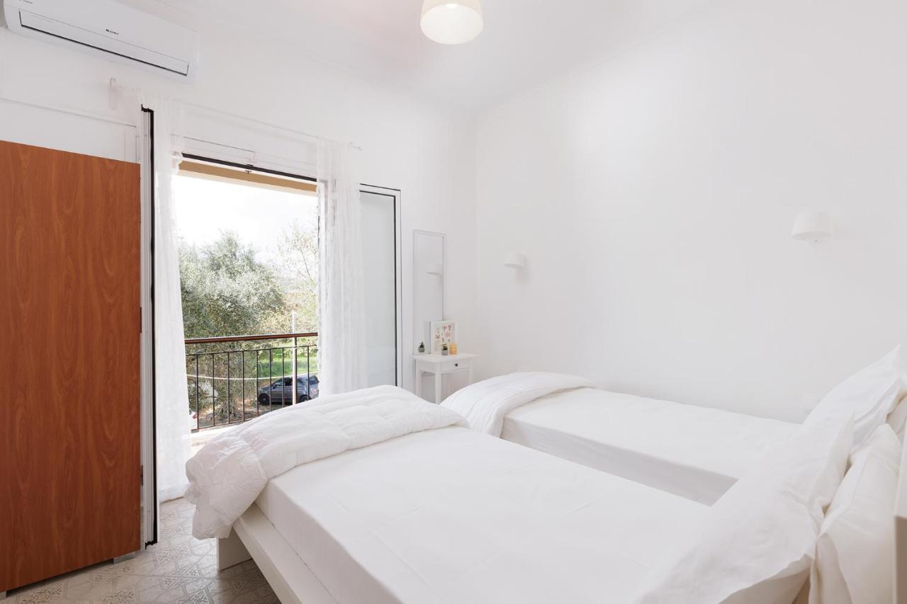 The Island Life Apartments By Konnect, Ipsos Beach Ypsos Exterior foto